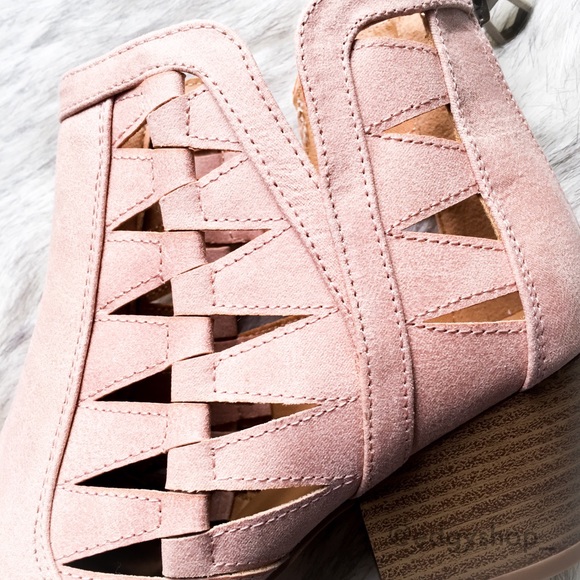 LAST • 5.5 ⚡️the cutout oil finish bootie - Picture 3 of 6